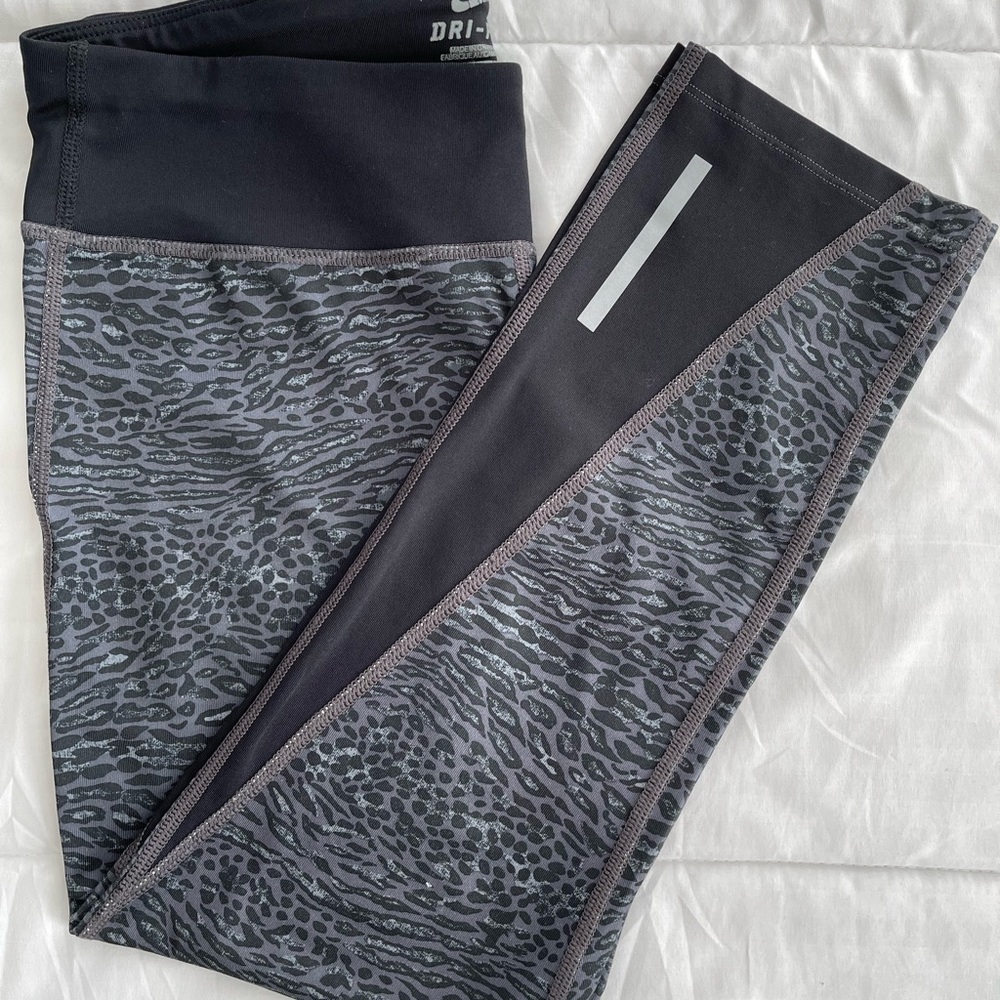 Nike Dri-Fit Crop/Capri Legging